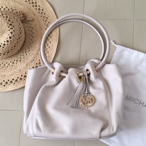 NWOT Authentic Michael Kors White Leather Purse
